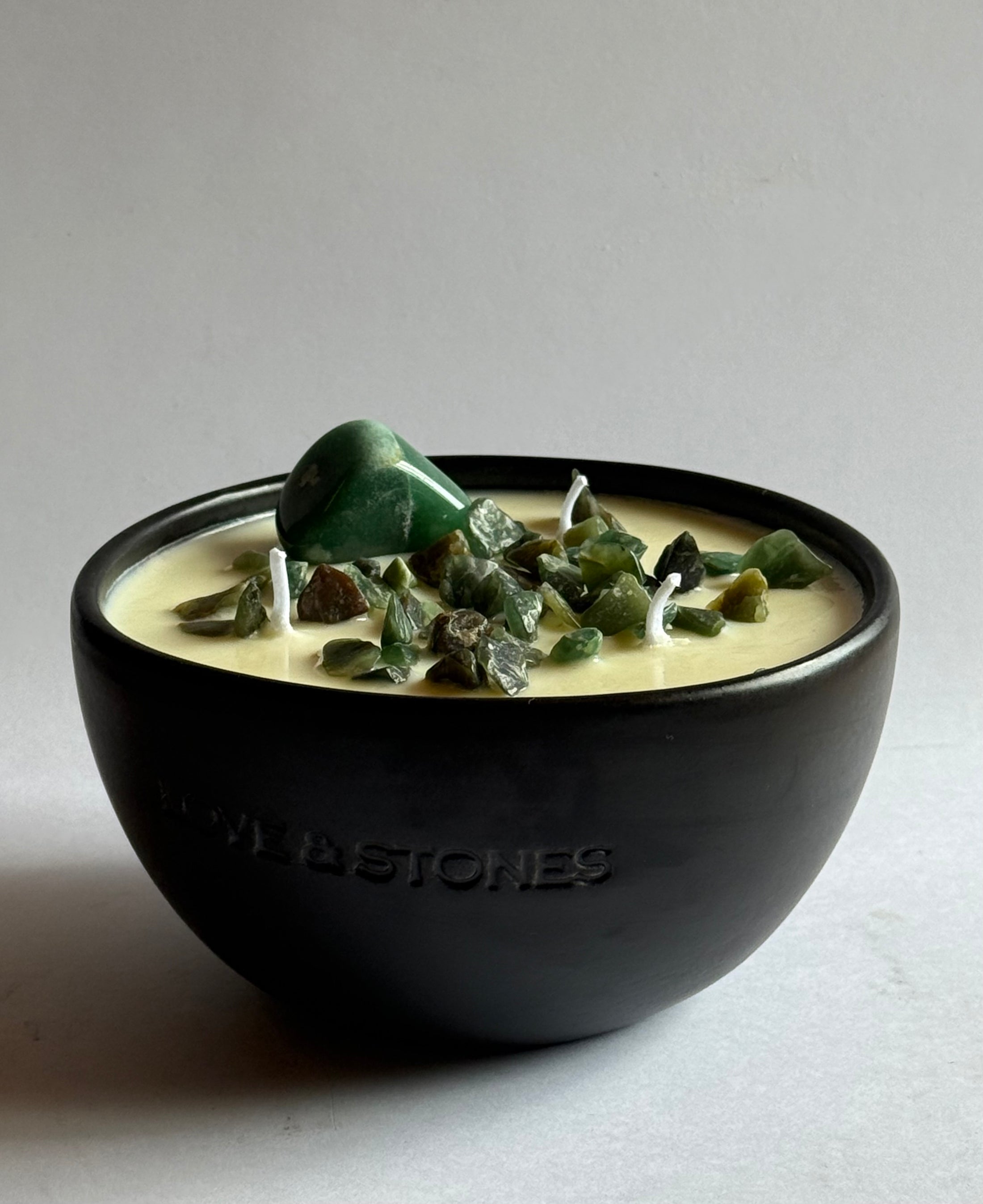 BREATHE - JADE SCENTED ENERGY  PETIT BLACK CANDLE