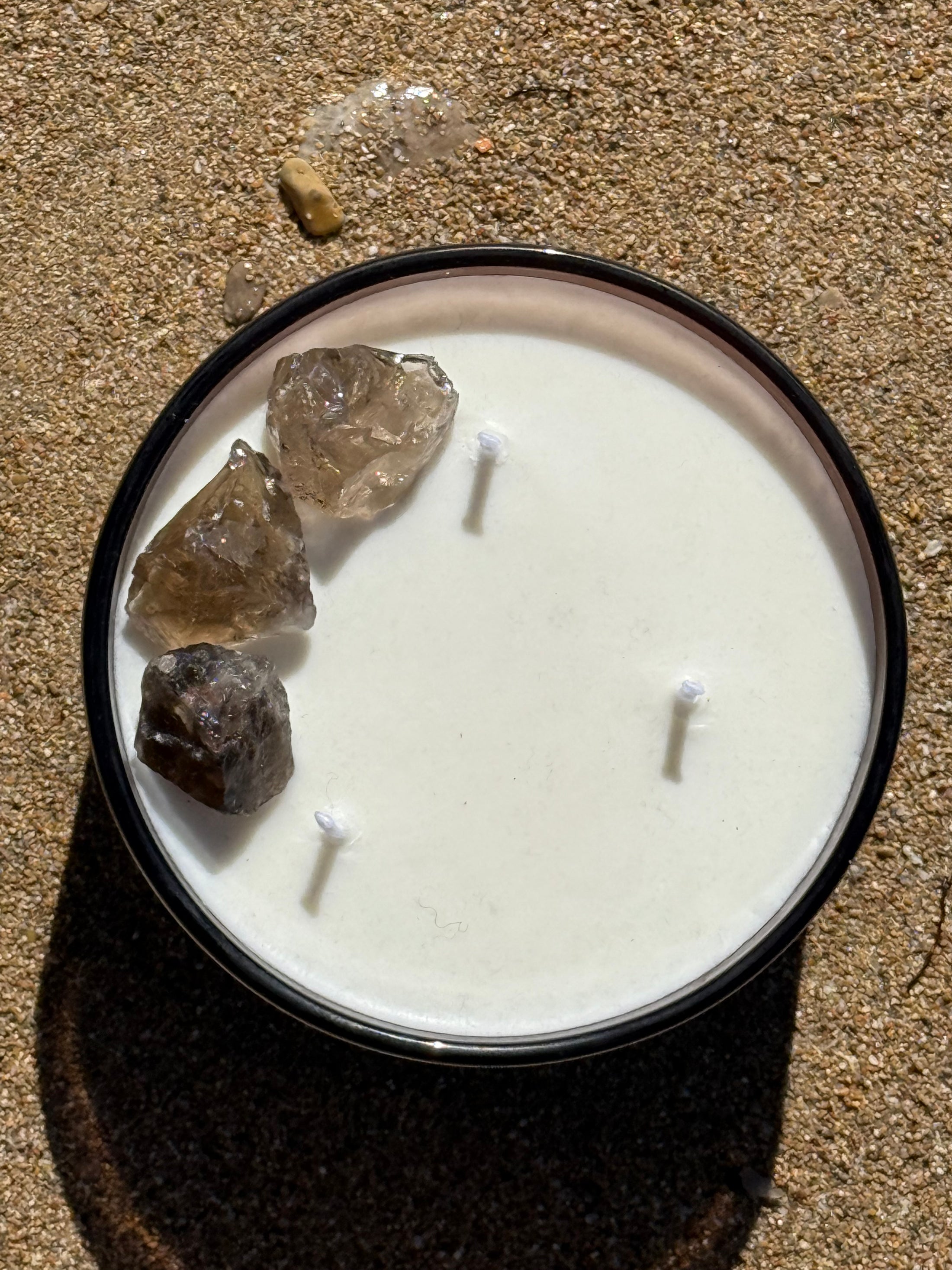 FLOW - SMOKED QUARTZ CRYSTAL INFUSED SCENTED PETIT  BROWN GLASS CANDLE