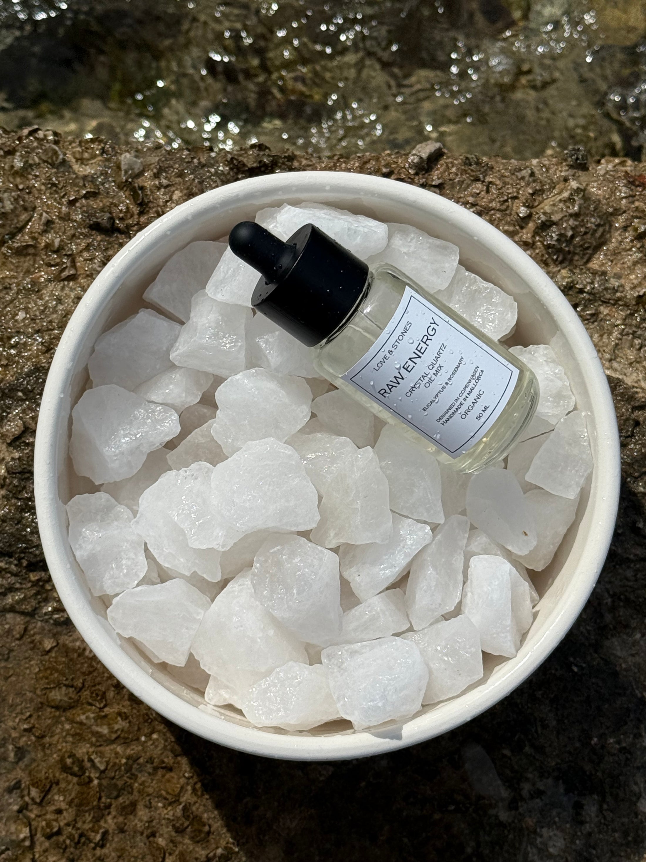 RAW ENERGY - CRYSTAL QUARTZ LARGE WHITE CERAMIC RAW DIFFUSER