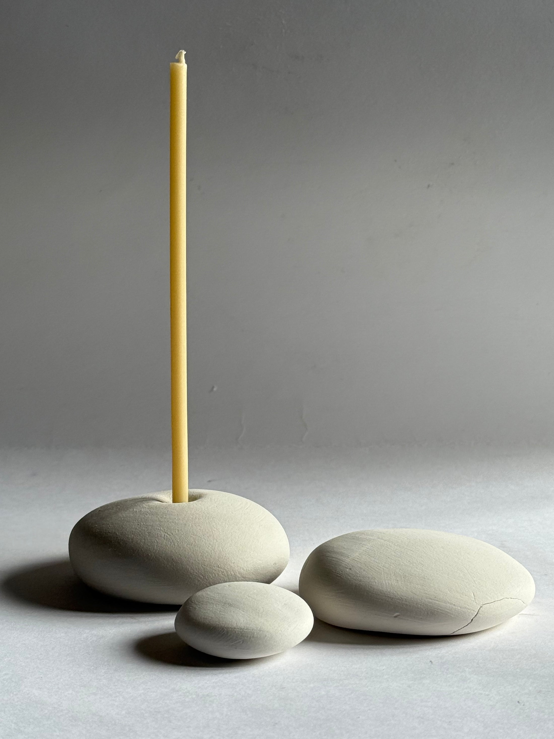 A MOMENT  - FIRST EDITION 103 - HAND CREATED CERAMIC DIFFUSER SET