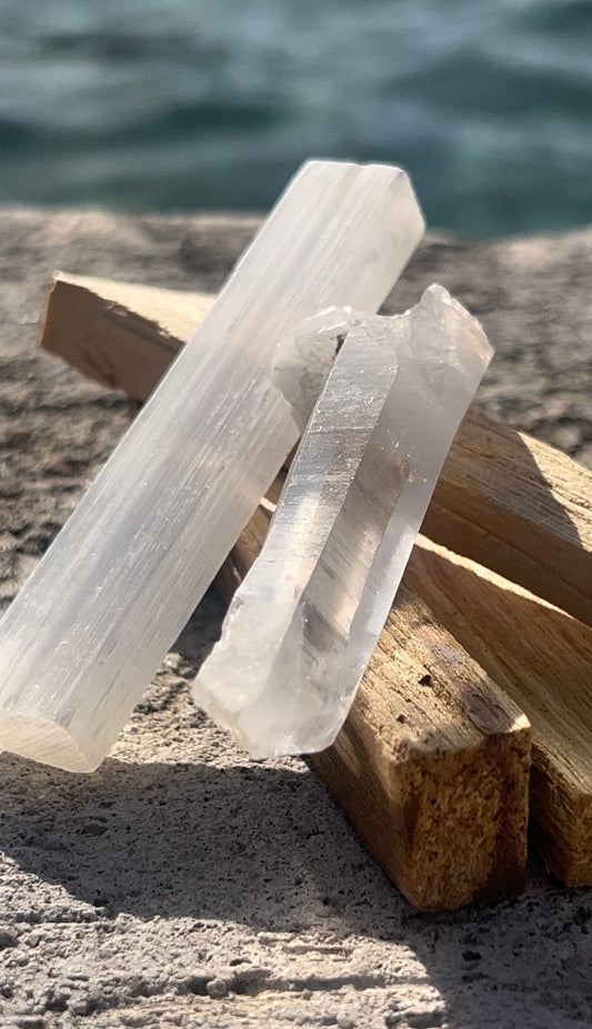 THE CLEANSE & CLARITY BUNDLE - RAW CRYSTAL QUARTZ POINTER, SELENITE & PALO SANTO