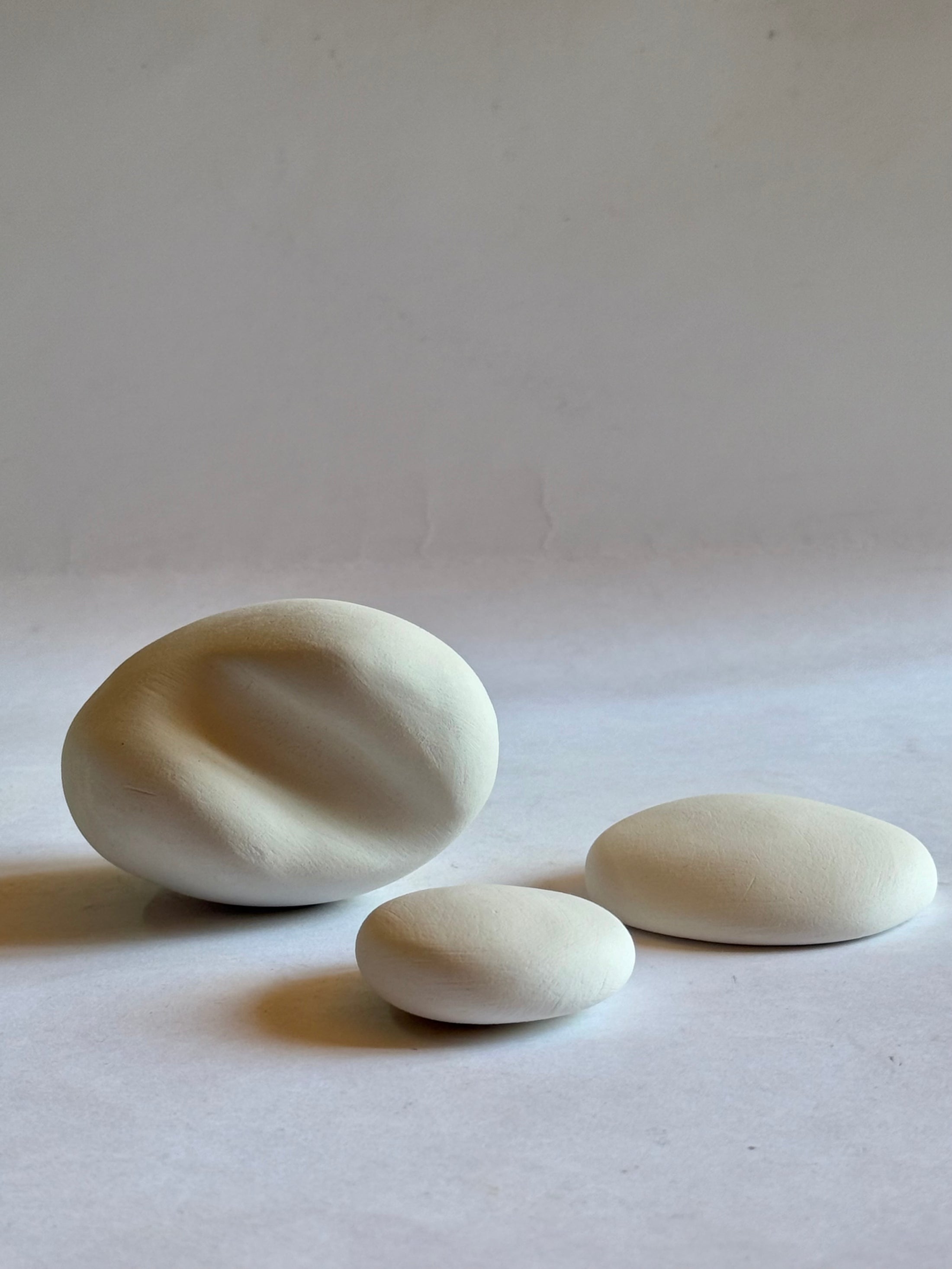 A MOMENT - FIRST EDITION 106 - HAND CREATED CERAMIC DIFFUSER SET