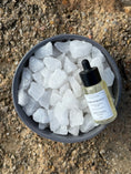 Load image into Gallery viewer, RAW ENERGY - CRYSTAL QUARTZ CRYSTAL SCENTED LARGE GREY RAW DIFFUSER
