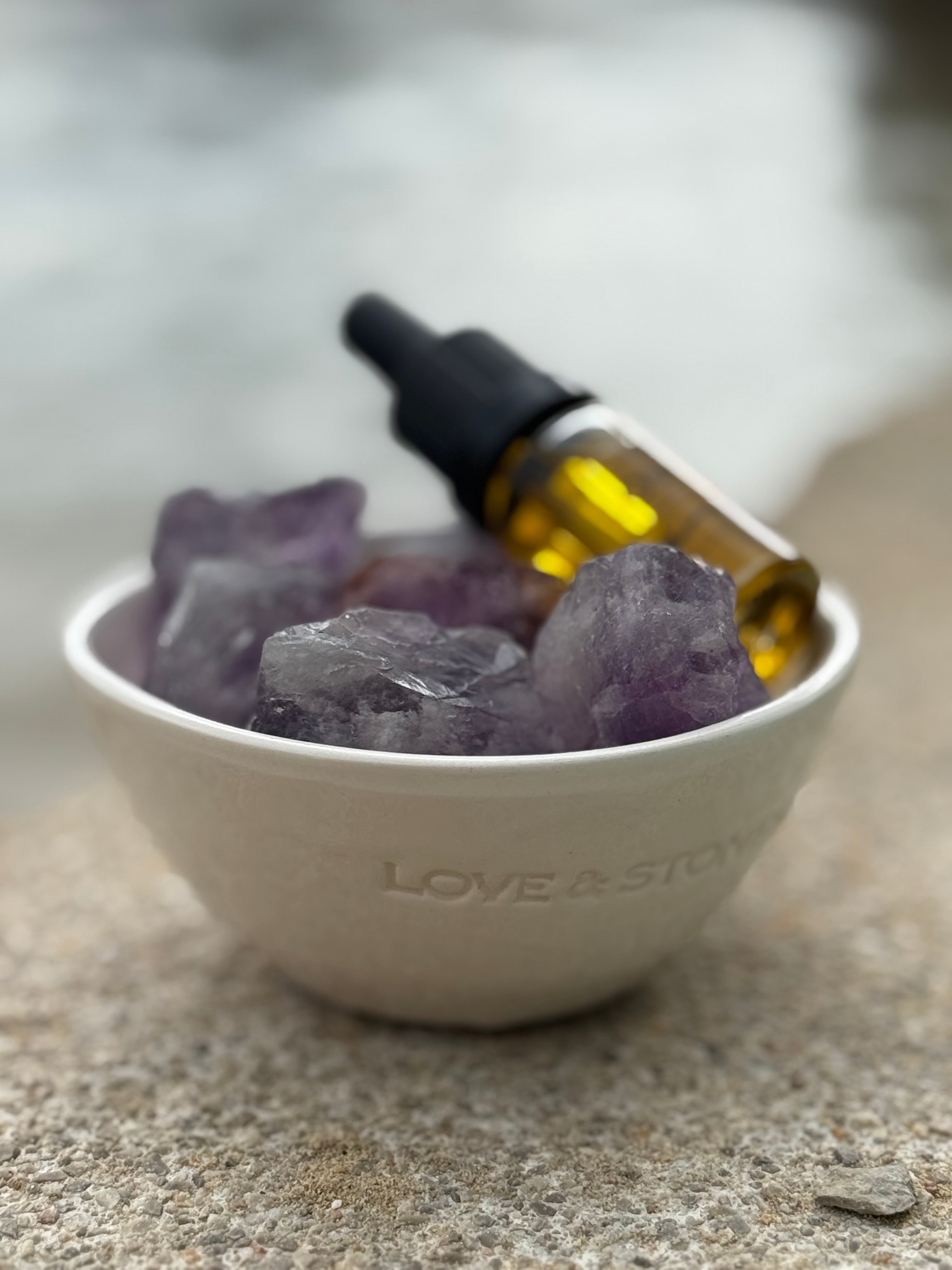 LOVE & STONES CALM アメジスト ディフューザーセット CALMING Mini White Diffuser — Amethyst, Bergamot & Grapefruit