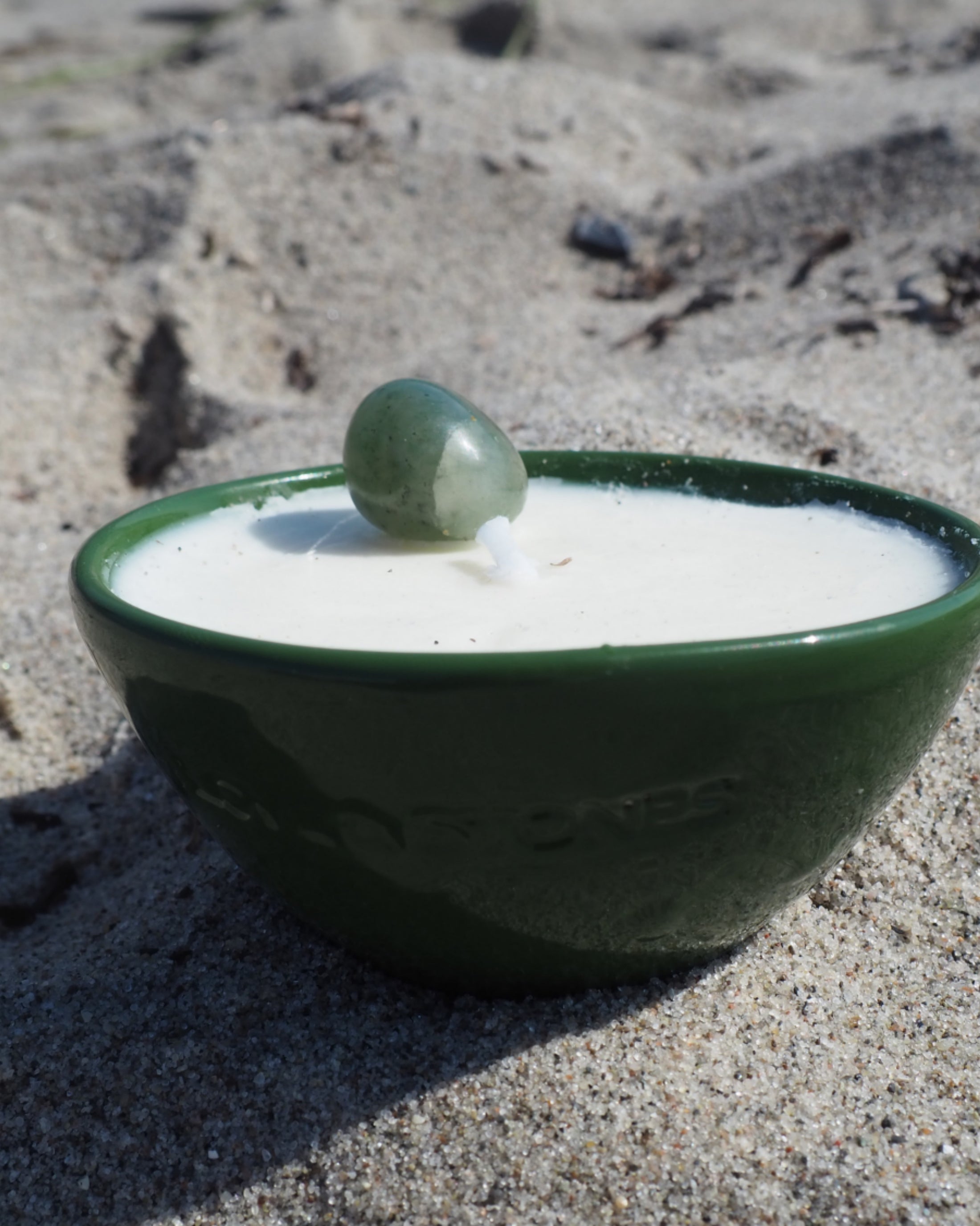 MANIFEST - AVENTURINE CRYSTAL INFUSED SCENTED MINI GREEN CANDLE