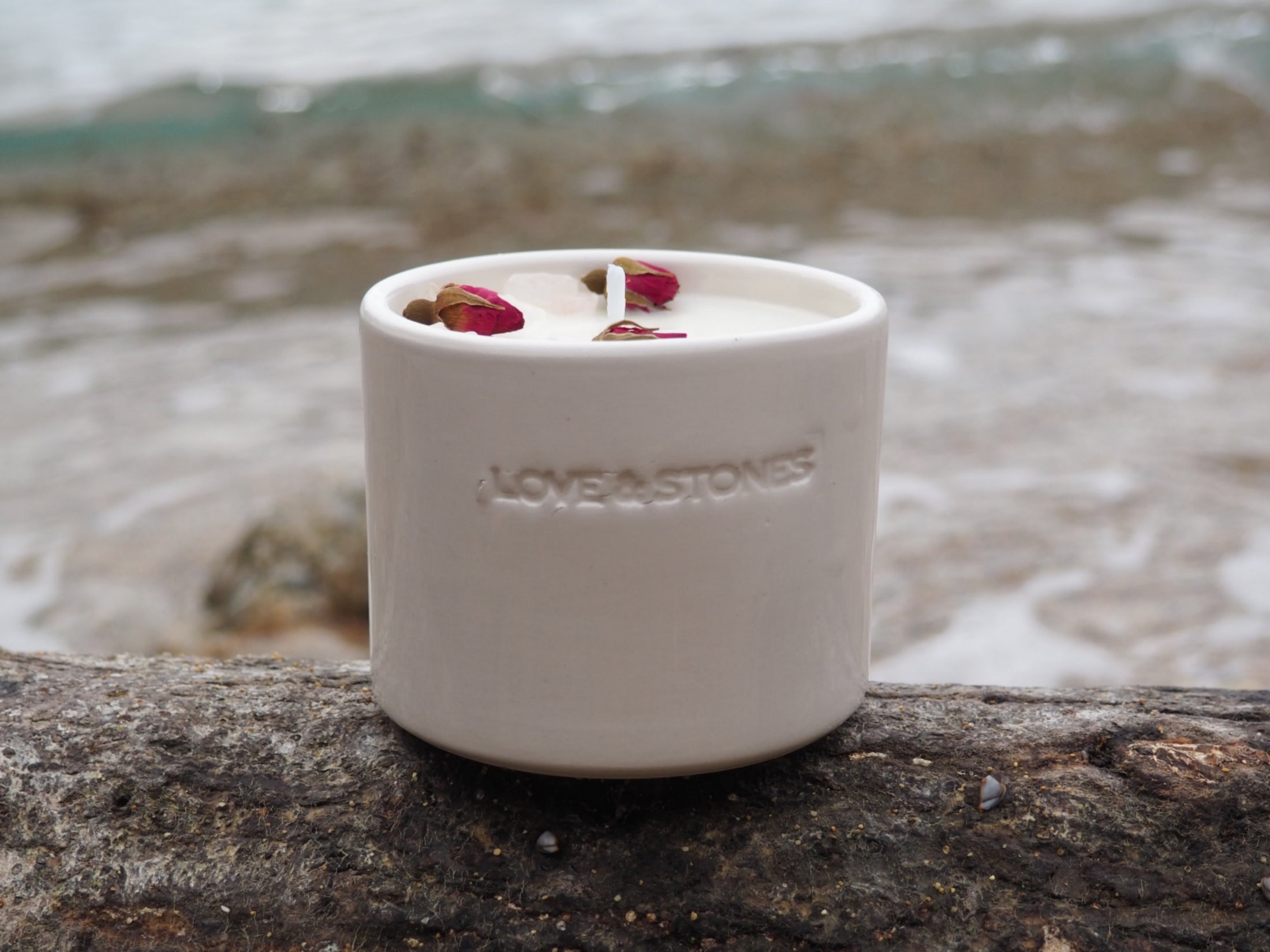 LOVE - A ROSE AND ROSE QUARTZ CRYSTAL INFUSED SCENTED WHITE TINY CANDLE