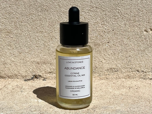 ABUNDANCE CRYSTAL INFUSED ORGANIC ESSENTIAL 50 ML OIL BLEND