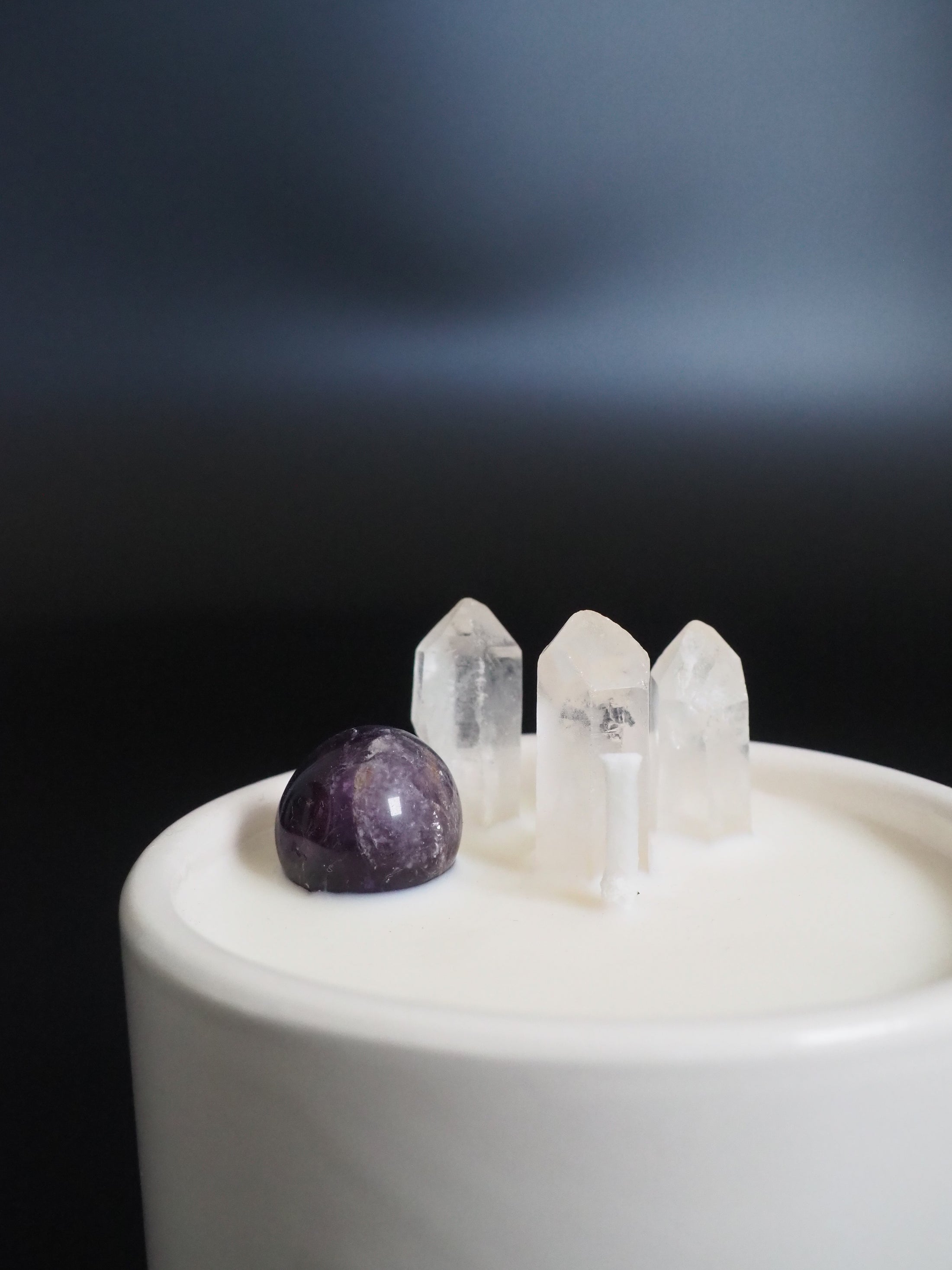 CALMING - AMETHYST AND CRYSTAL QUARTZ INFUSED SCENTED TINY WHITE CANDLE