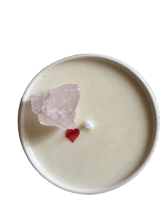 RAW DREAM - ROSE QUARTZ WITH A LITTLE HEART, LAVENDER & LEMON - MINI WHITE CANDLE