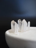 Load image into Gallery viewer, ENERGY - RAW CRYSTAL QUARTZ POINTER INFUSED WHITE MIDDEL CANDLE
