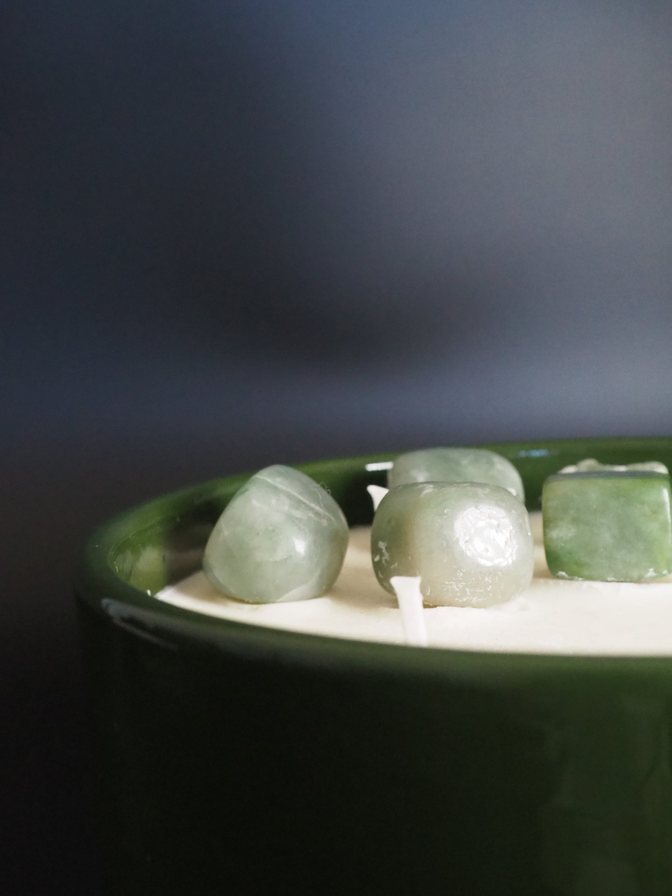 MANIFEST - AVENTURINE CRYSTAL INFUSED SCENTED GREEN BIG CANDLE