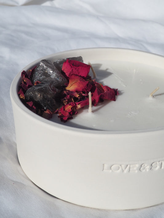 BALANCE - A SMOKE QUARTZ CRYSTAL INFUSED SCENTED LARGE CANDLE