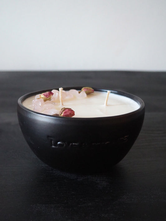 LOVE - ROSES AND ROSE QUARTZ CRYSTALS  INFUSED SCENTED PETIT CANDLE