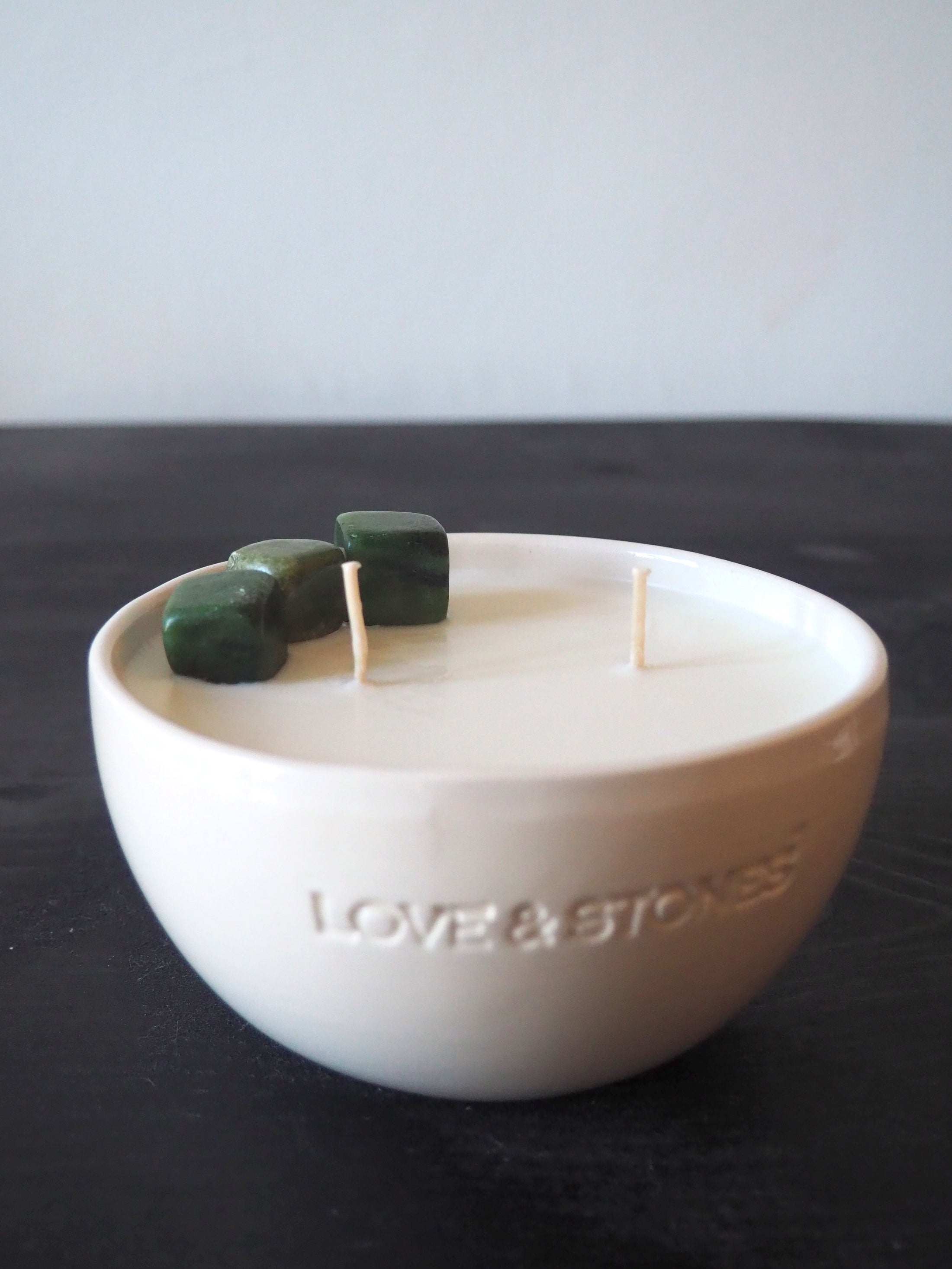 SOUL - JADE CRYSTAL INFUSED SCENTED PETIT CANDLE