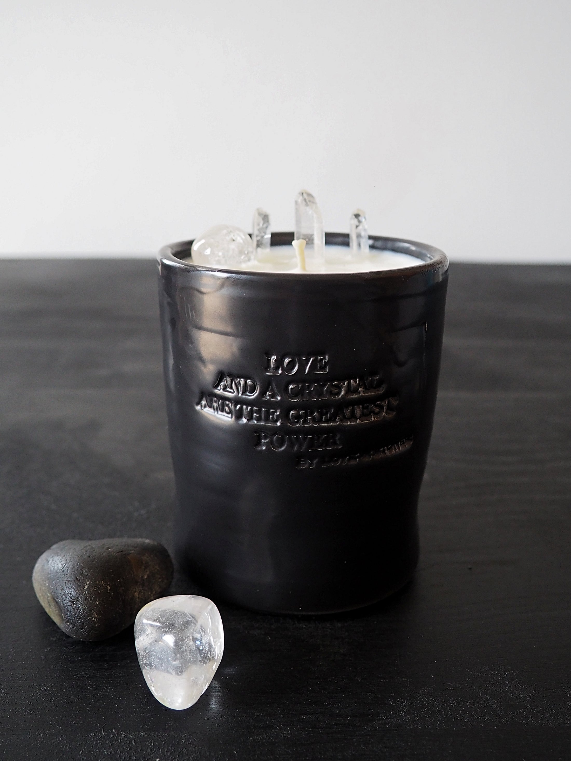 CLARITY - CRYSTAL QUARTZ CRYSTAL INFUSED SCENTED CANDLE