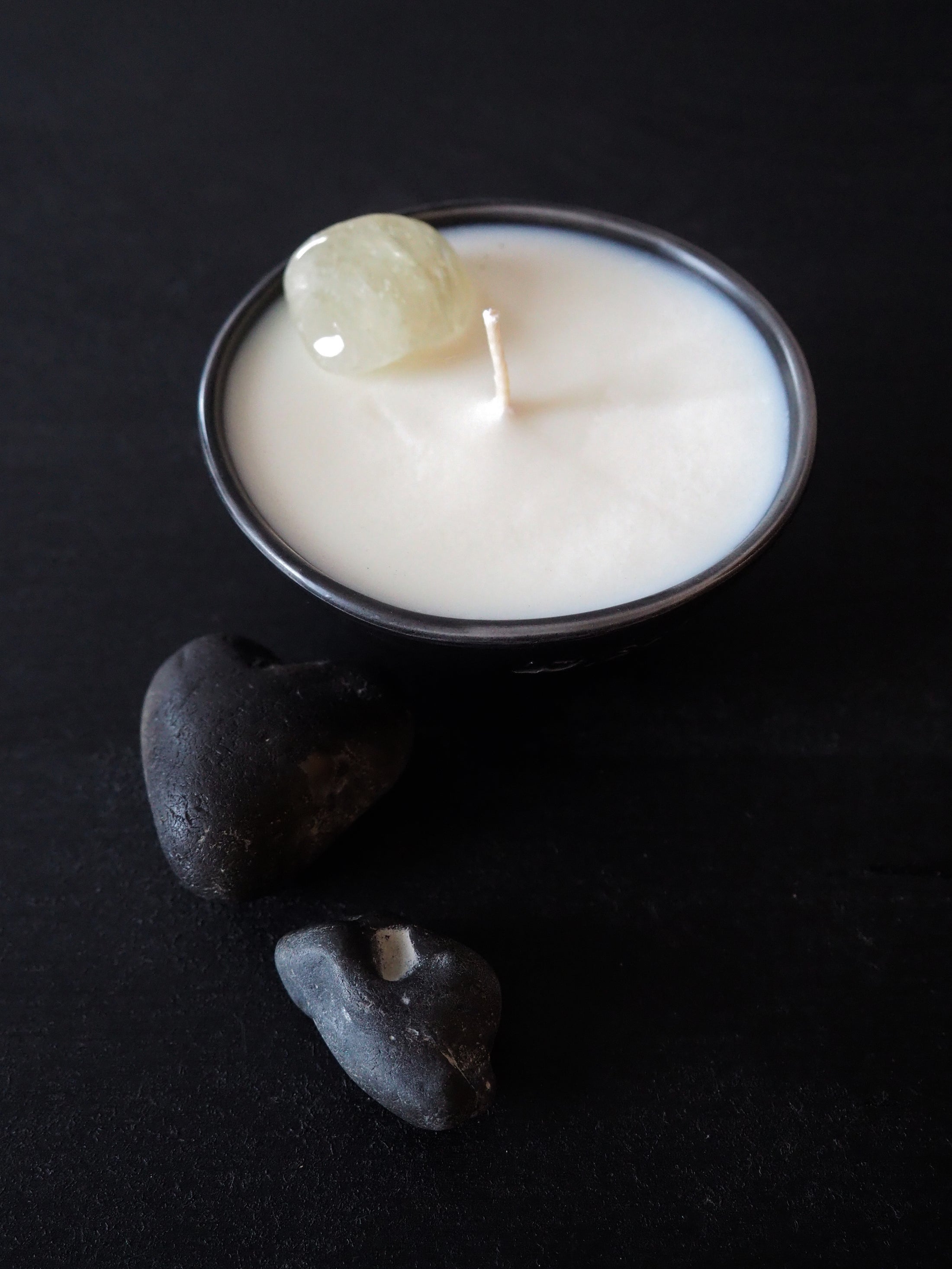 ABUNDANCE  - CITRINE CRYSTAL INFUSED SCENTED MINI CANDLE