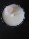 Load image into Gallery viewer, RAW DREAM  - RAW ROSE QUARTZ INFUSED SCENTED MINI CANDLE
